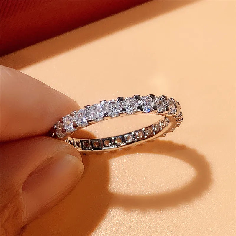 Huitan Bling Bling Promise Rings with Round CZ Delicate Low-key Wedding Ring for Women High Quality Silver Color Trendy Jewelry